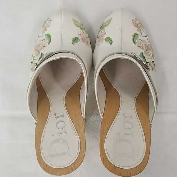 Christian Dior embroidered mules sz 38.5 white - Picture 6 of 8